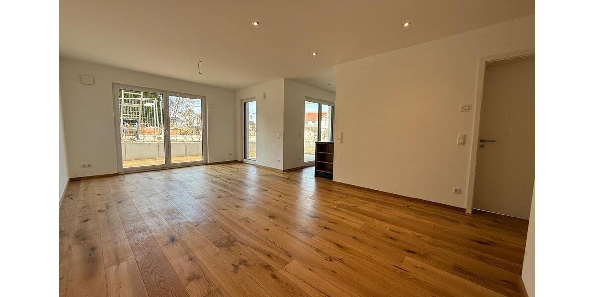 Erdgeschoßwohnung Tüßling - 3 Zimmer, 100 m&sup2;, 1.275&euro; | Angebot:25844843