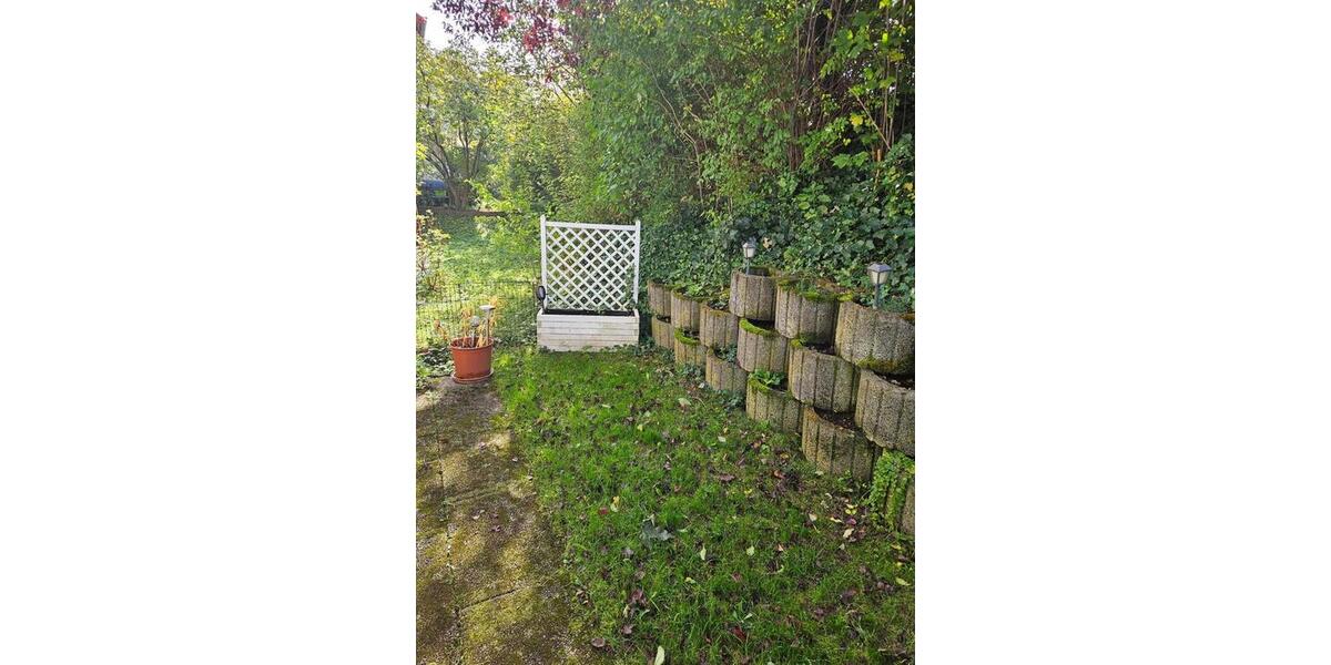 kleine 2-Zimmer-Wohnung mit Garten an Hundebesitzer zu vermieten 2 zimmer