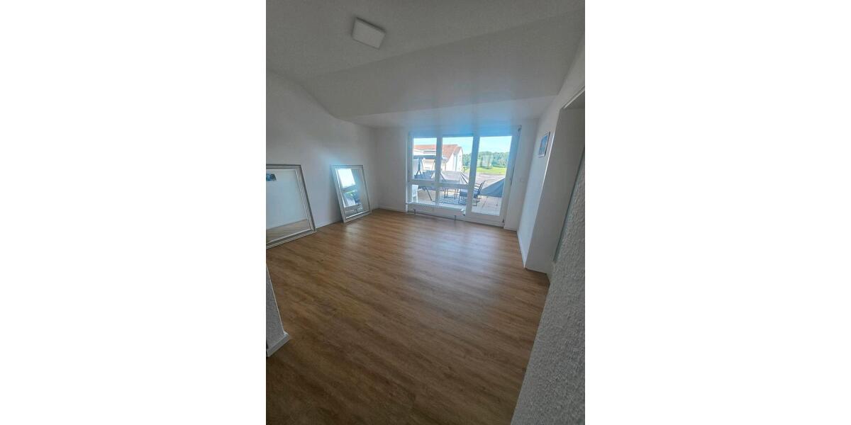 Dachgeschoßwohnung Böblingen Dagersheim - 2.5 Zimmer, 75 m&sup2;, 1.400&euro; | Angebot:26671469