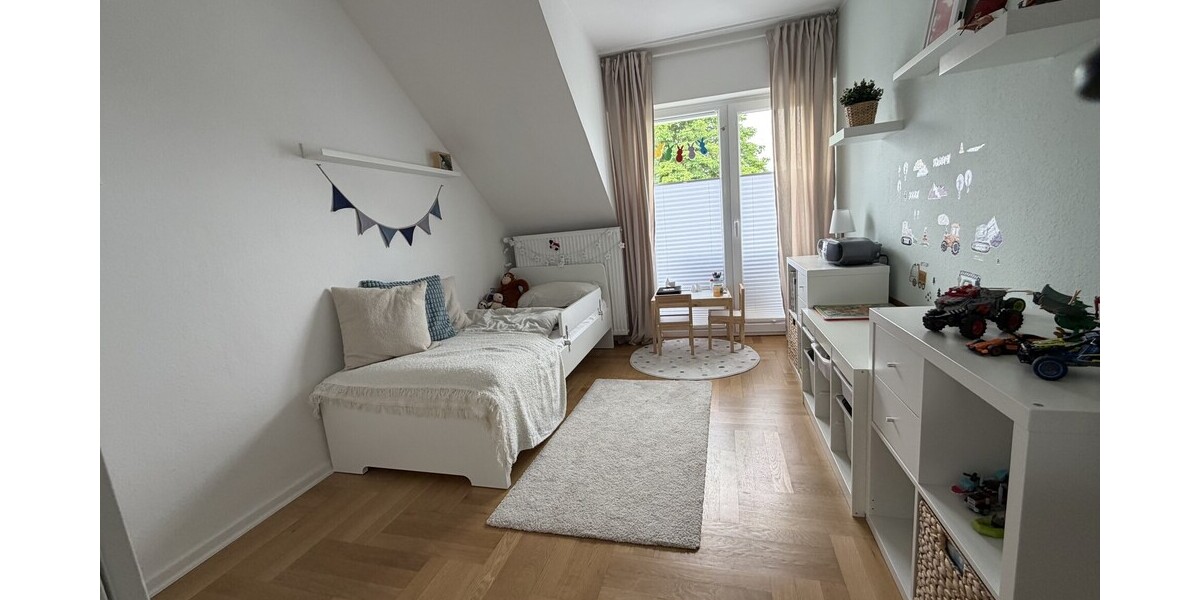 Moderne 4-Zimmer-Dachgeschosswohnung mit 2 Balkonen - Dachgeschoßwohnung Königswinter | Angebot:26765096