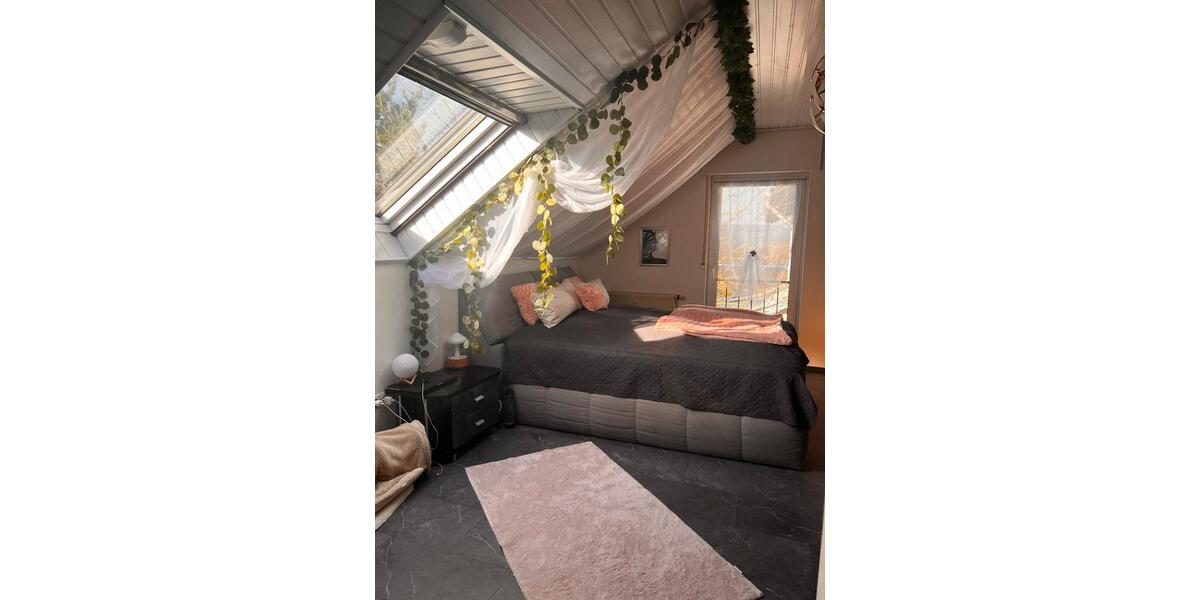 Dachgeschoßwohnung Edertal - 2 Zimmer, 50 m&sup2;, 450&euro; | Angebot:25378047