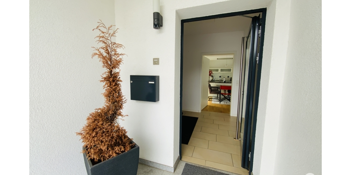 Wohnen auf einer Ebene Moderne, hochwertige 3 Zimmer-Wohnung mit Bungalow-Charakter - Erdgeschoßwohnung Düsseldorf Heerdt | Angebot:27239620