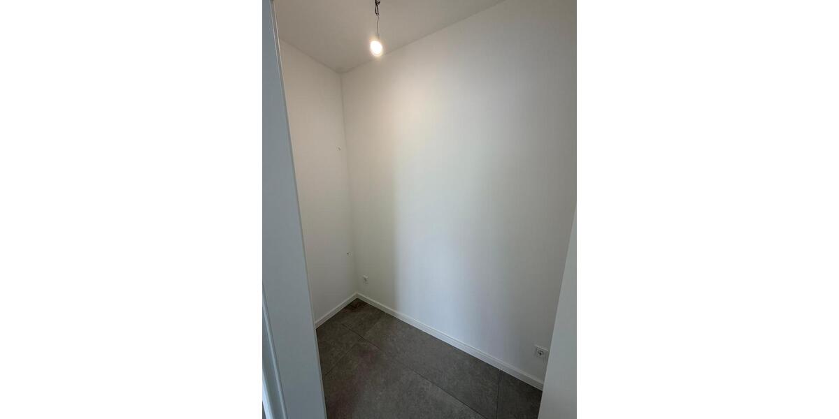 Etagenwohnung Butzbach - 3 Zimmer, 77 m&sup2;, 1.100&euro; | Angebot:25905301