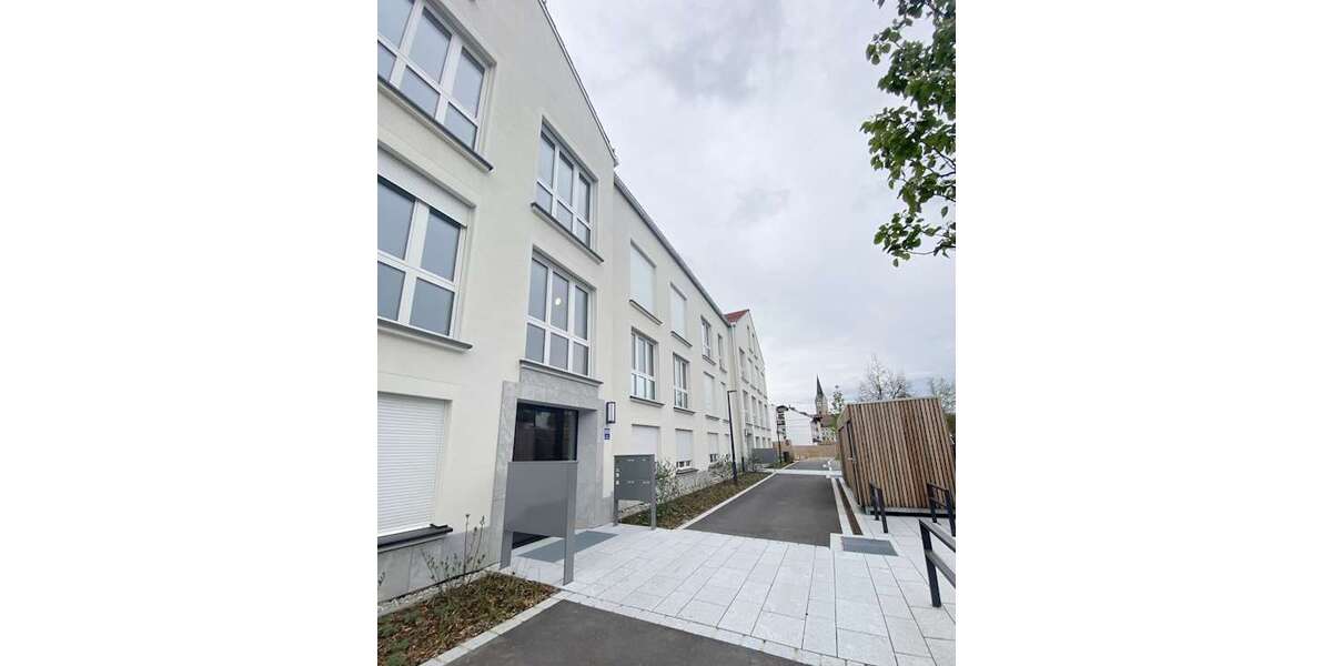 Wohnung zum Mieten in Holzkirchen 1.180 € 67 m² 2 zimmer