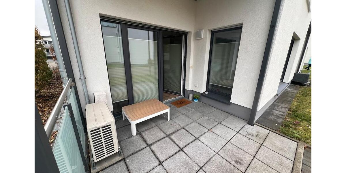 Hochwertige helle 3ZKB Wohnung teilmöbliert mit Terrasse 3 zimmer