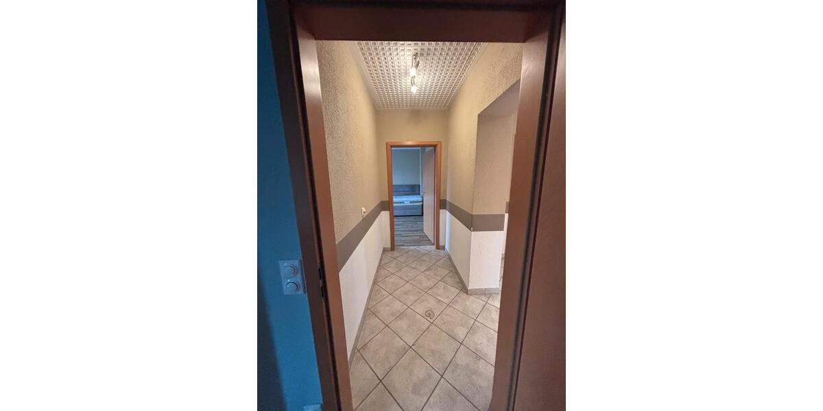 Etagenwohnung Meiningen - 4 Zimmer, 130 m&sup2;, 1.200&euro; | Angebot:23498851