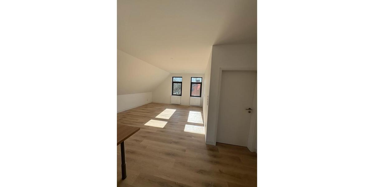 Dachgeschoßwohnung Soltau - 3 Zimmer, 85 m&sup2;, 935&euro; | Angebot:25328496