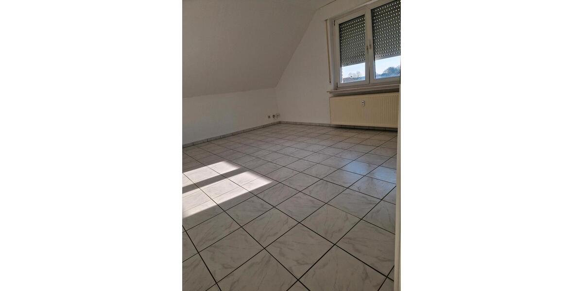 Dachgeschoßwohnung Gütersloh Isselhorst - 3 Zimmer, 60 m&sup2;, 480&euro; | Angebot:25793358