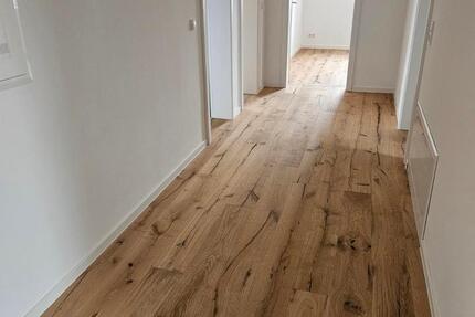 Wohnung Bad Frankenhausen/Kyffhäuser Kyffhäuser - 4 Zimmer, 107 m&sup2;, 1.050&euro; | Angebot:25143823