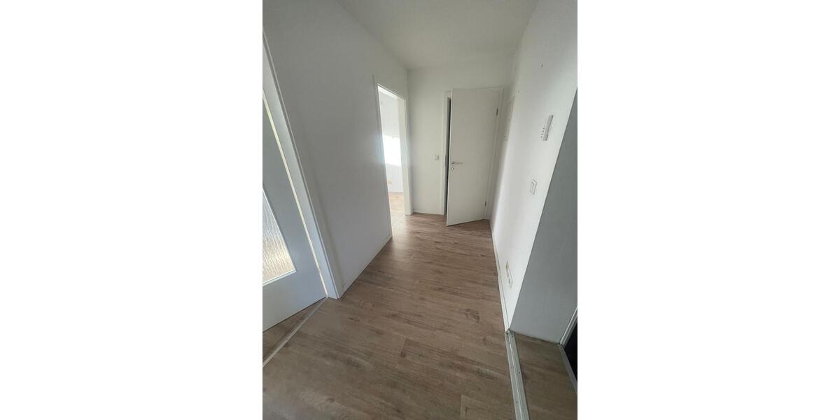 Dachgeschoßwohnung Zeitz - 2 Zimmer, 48 m&sup2;, 255&euro; | Angebot:24598132