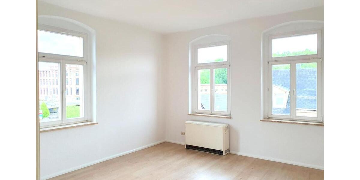 Etagenwohnung Flöha - 5 Zimmer, 143 m&sup2;, 840&euro; | Angebot:25810324
