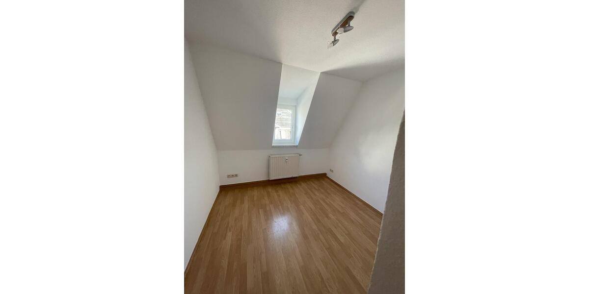 Dachgeschoßwohnung Falkenstein/Vogtland Vogtland - 2 Zimmer, 33 m&sup2;, 190&euro; | Angebot:25235585