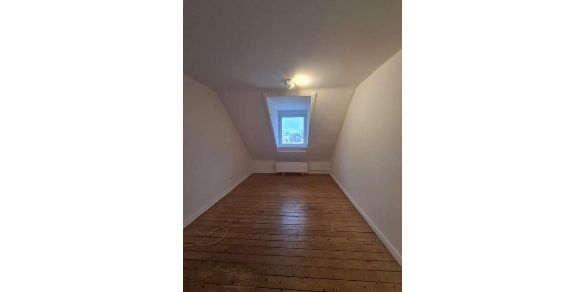 Dachgeschoßwohnung Hannover Linden-Limmer - 3 Zimmer, 68 m&sup2;, 750&euro; | Angebot:24804009