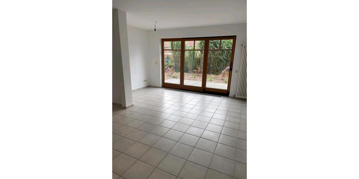 Erdgeschoßwohnung Diepholz - 3 Zimmer, 72 m&sup2;, 650&euro; | Angebot:25964874