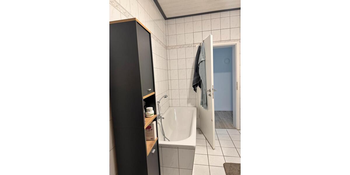 Erdgeschoßwohnung Ihlow - 3 Zimmer, 90 m&sup2;, 720&euro; | Angebot:26632951