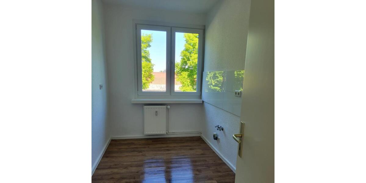 Erdgeschoßwohnung Querfurt - 3 Zimmer, 59 m&sup2;, 323&euro; | Angebot:26665206
