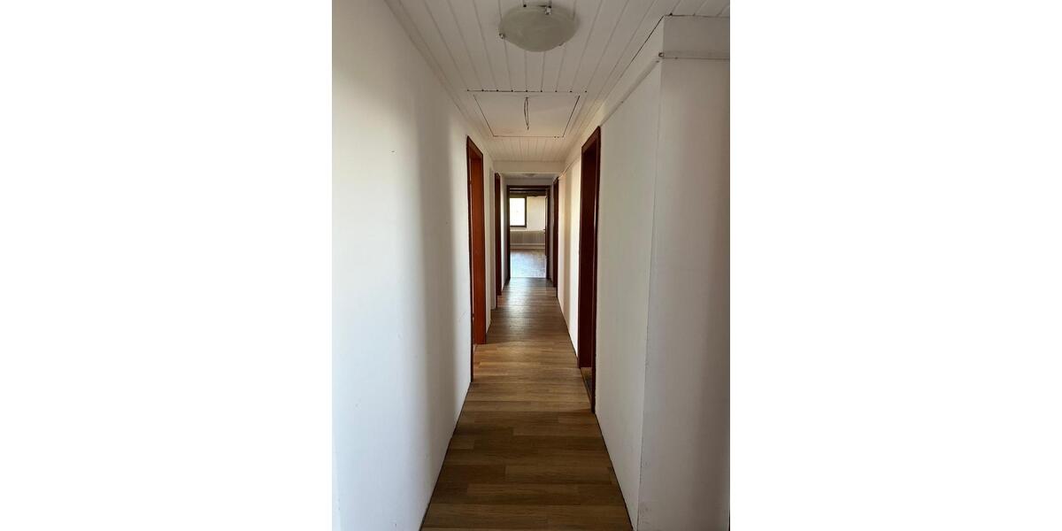 Dachgeschoßwohnung Gengenbach - 4 Zimmer, 110 m&sup2;, 650&euro; | Angebot:26238396