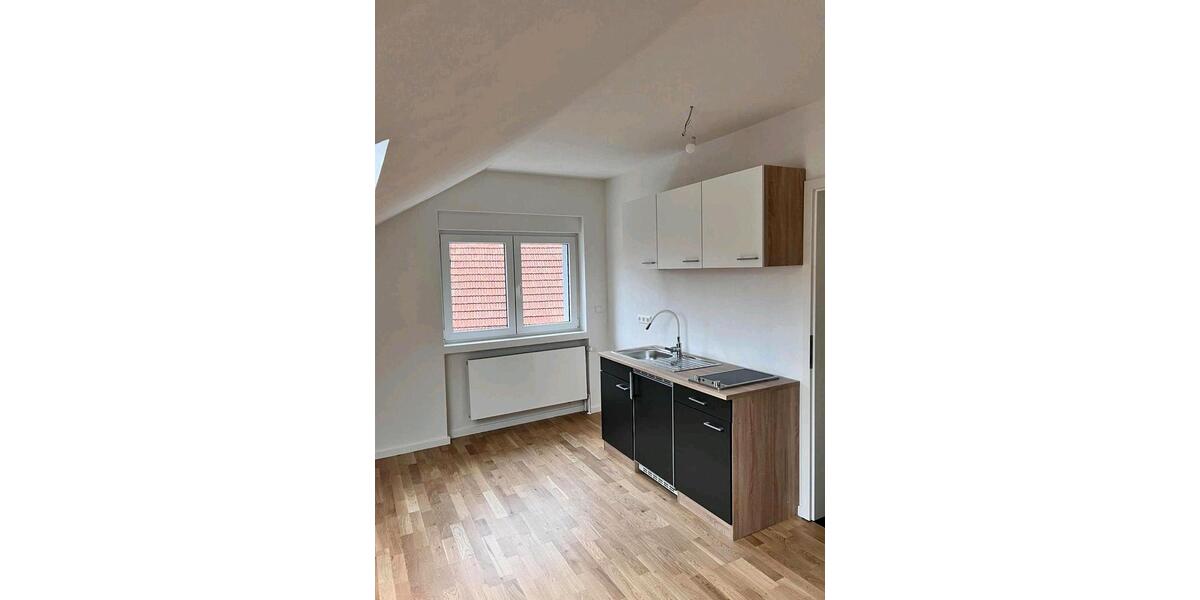 Dachgeschoßwohnung Bühl - 2 Zimmer, 32 m&sup2;, 570&euro; | Angebot:26705334
