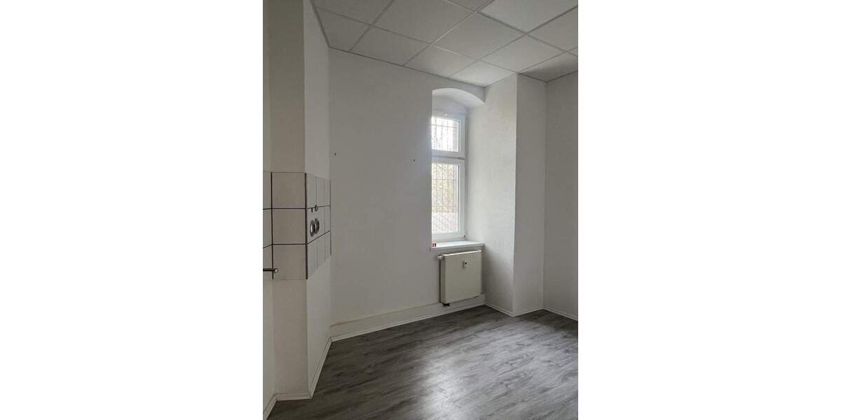 Ihr neues, liebevoll saniertes Büro mit vorteilhafter Raumaufteilung in Döbeln! 4 zimmer