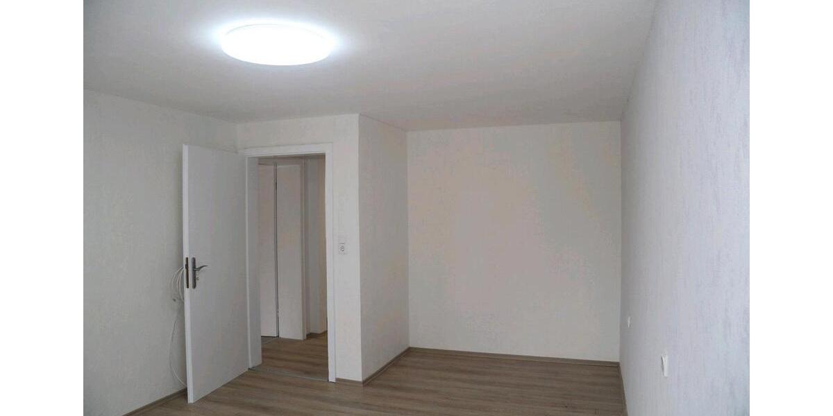 Etagenwohnung Schmallenberg - 3 Zimmer, 89 m&sup2;, 690&euro; | Angebot:26045517