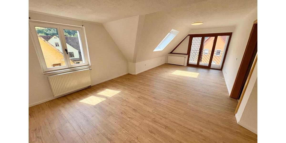 Etagenwohnung Forchtenberg - 6 Zimmer, 205 m&sup2;, 1.290&euro; | Angebot:26561066