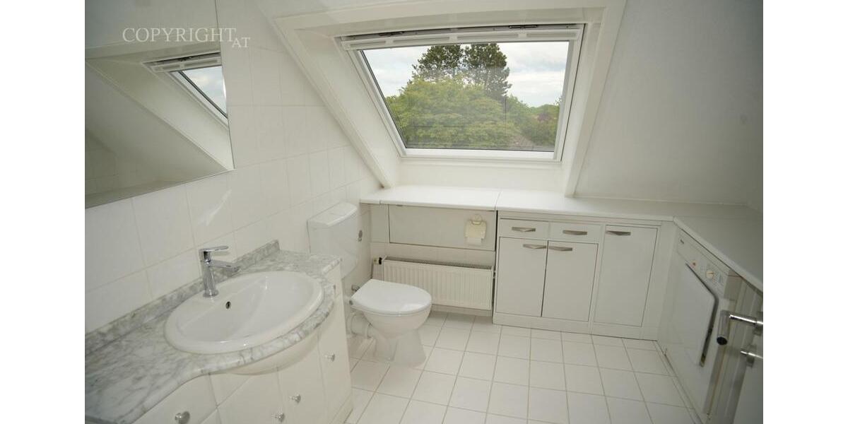 Dachgeschoßwohnung Buxtehude - 2.5 Zimmer, 76 m&sup2;, 690&euro; | Angebot:26624645