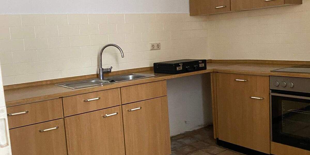 Etagenwohnung Flensburg Altstadt - 2 Zimmer, 82 m&sup2;, 535&euro; | Angebot:25702346