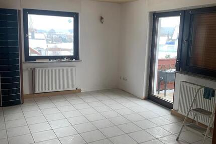 Haus Marburg - 9 Zimmer, 135 m&sup2;, 1.250&euro; | Angebot:24840440