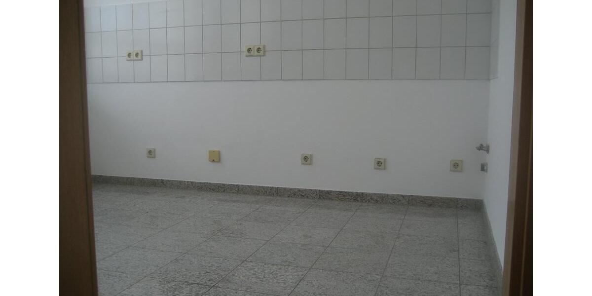 Etagenwohnung Limbach-Oberfrohna Oberfrohna - 1 Zimmer, 37 m&sup2;, 250&euro; | Angebot:25108605