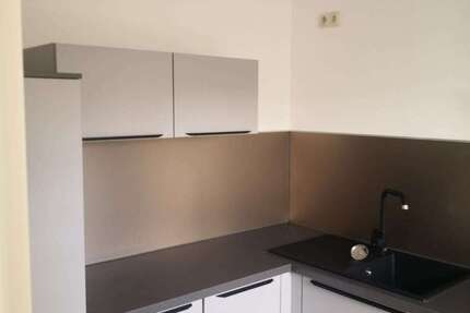 Wohnung Crimmitschau - 2 Zimmer, 43 m&sup2;, 300&euro; | Angebot:27231386