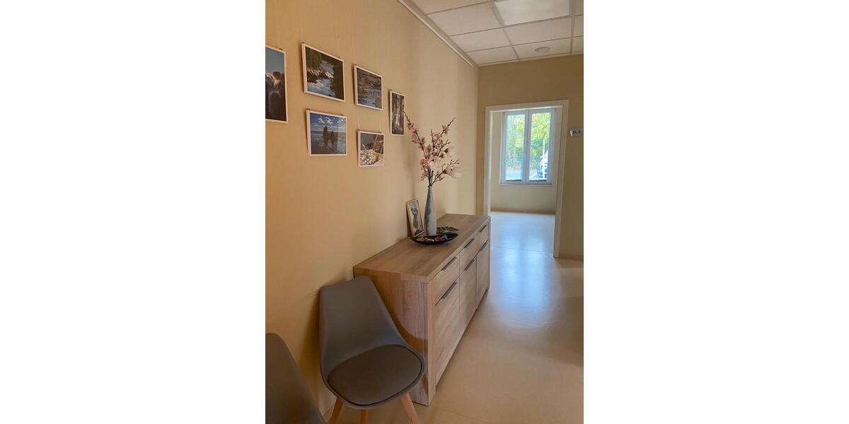 Erdgeschoßwohnung Hohen Neuendorf Bergfelde - 8 Zimmer, 210 m&sup2;, 2.992&euro; | Angebot:25083266