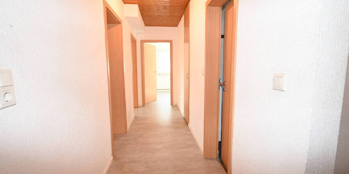 Etagenwohnung Neumarkt in der Oberpfalz / Holzheim Holzheim - 3 Zimmer, 81 m&sup2;, 720&euro; | Angebot:26154435