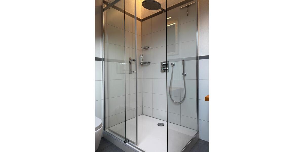 Dachgeschoßwohnung Bernau am Chiemsee - 2 Zimmer, 80 m&sup2;, 990&euro; | Angebot:25025136