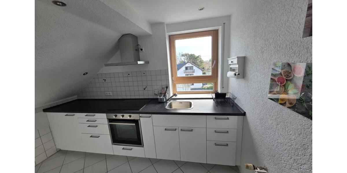 Dachgeschoßwohnung Karlsruhe Neureut - 3 Zimmer, 85 m&sup2;, 850&euro; | Angebot:25960844
