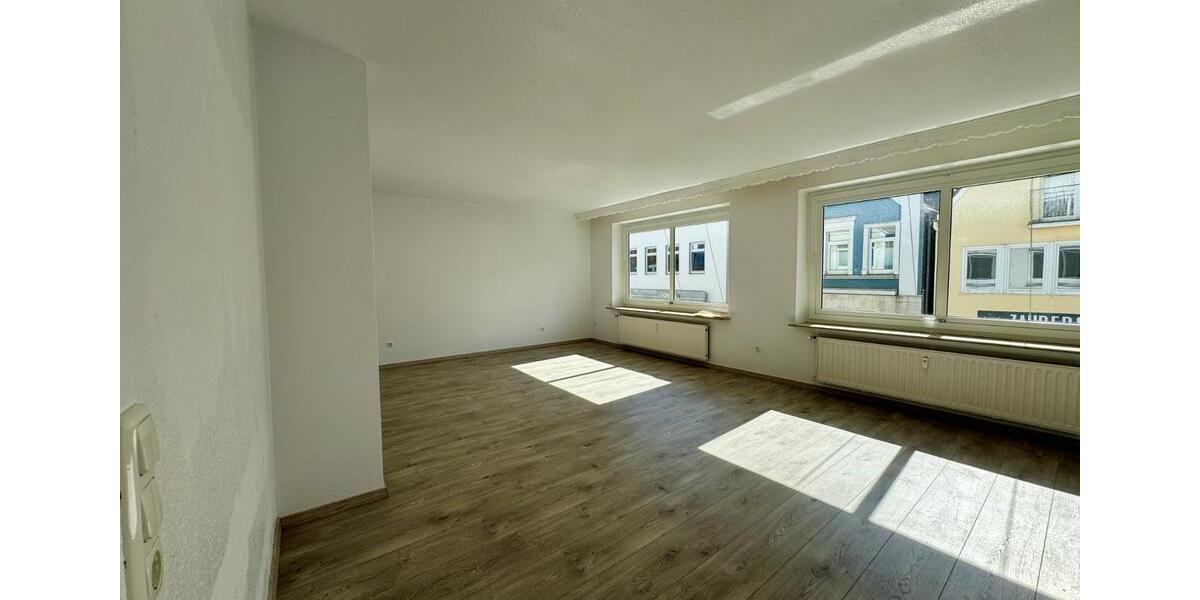 Etagenwohnung Nienburg (Weser) - 4 Zimmer, 107 m&sup2;, 990&euro; | Angebot:25864137