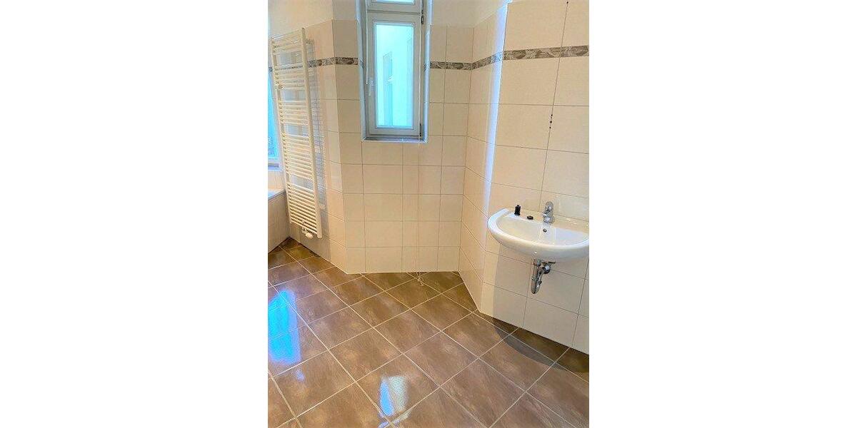 Dachgeschoßwohnung Magdeburg Leipziger Straße - 2 Zimmer, 76 m&sup2;, 499&euro; | Angebot:26003366