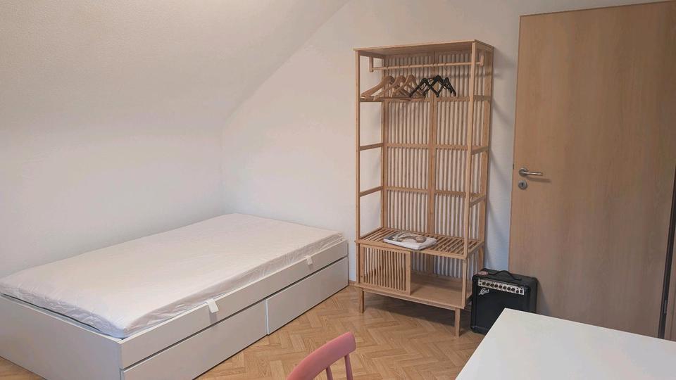 möbliertes WG-Zimmer für Hundefreund*innen