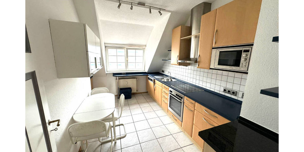 GLOBAL INVEST SINSHEIM | Tolle, frisch renovierte 3-Zimmer-Gründerzeitwohnung in Sinsheim 3 zimmer