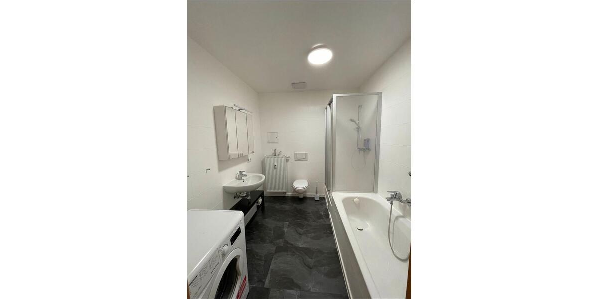 Hochparterre Friedrichroda - 2 Zimmer, 67 m&sup2;, 580&euro; | Angebot:26634653