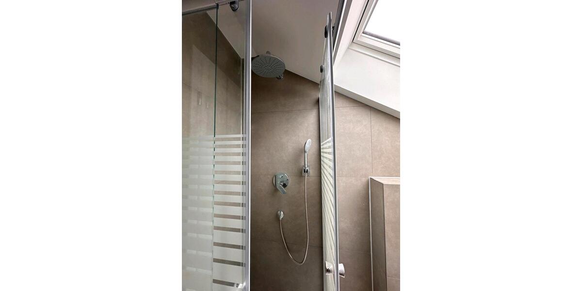 Dachgeschoßwohnung Markgröningen - 2.5 Zimmer, 80 m&sup2;, 1.375&euro; | Angebot:25267862