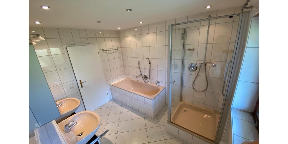 Etagenwohnung Bad Säckingen - 3 Zimmer, 108 m&sup2;, 1.200&euro; | Angebot:26604018