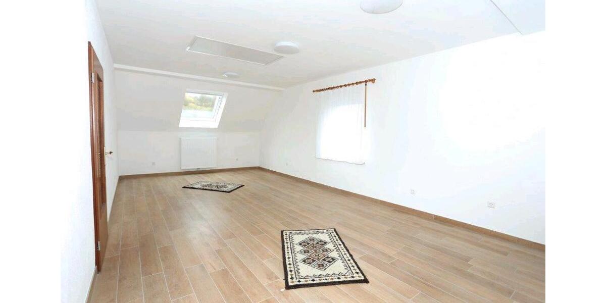 Einfamilienhaus Malborn - 3 Zimmer, 220 m&sup2;, 1.500&euro; | Angebot:25940886