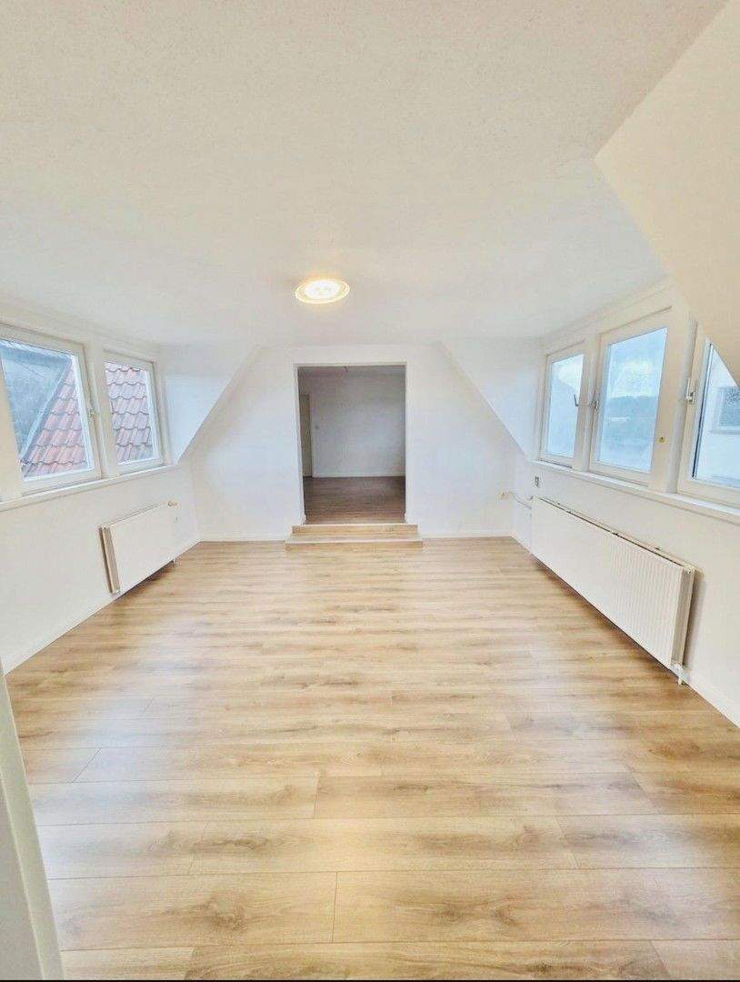 Renovierte 3-Zimmer-Wohnung - BadBalkonKüche inklusive 3 zimmer