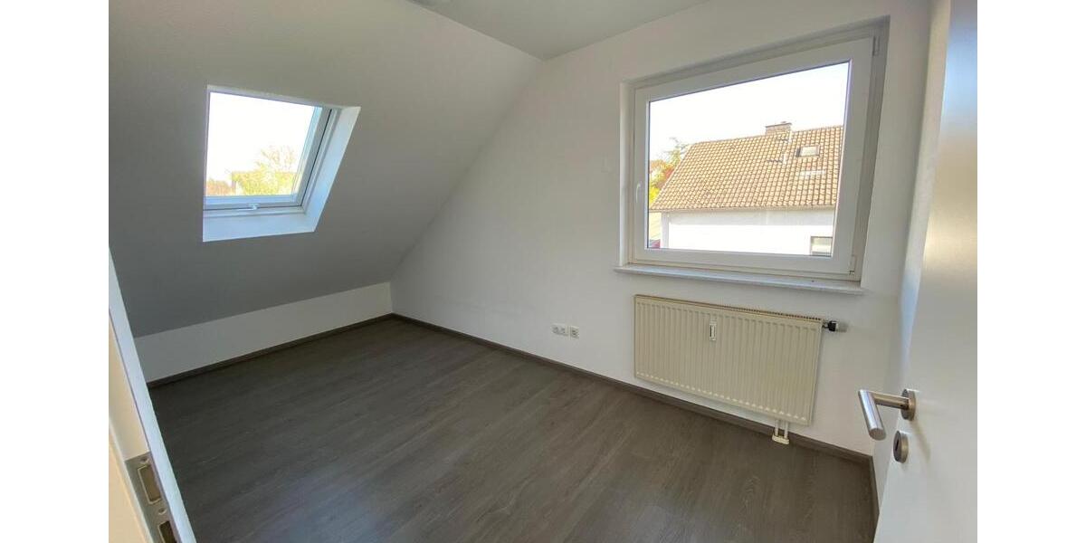 Dachgeschoßwohnung Marburg Marbach - 3 Zimmer, 95 m&sup2;, 760&euro; | Angebot:26557388