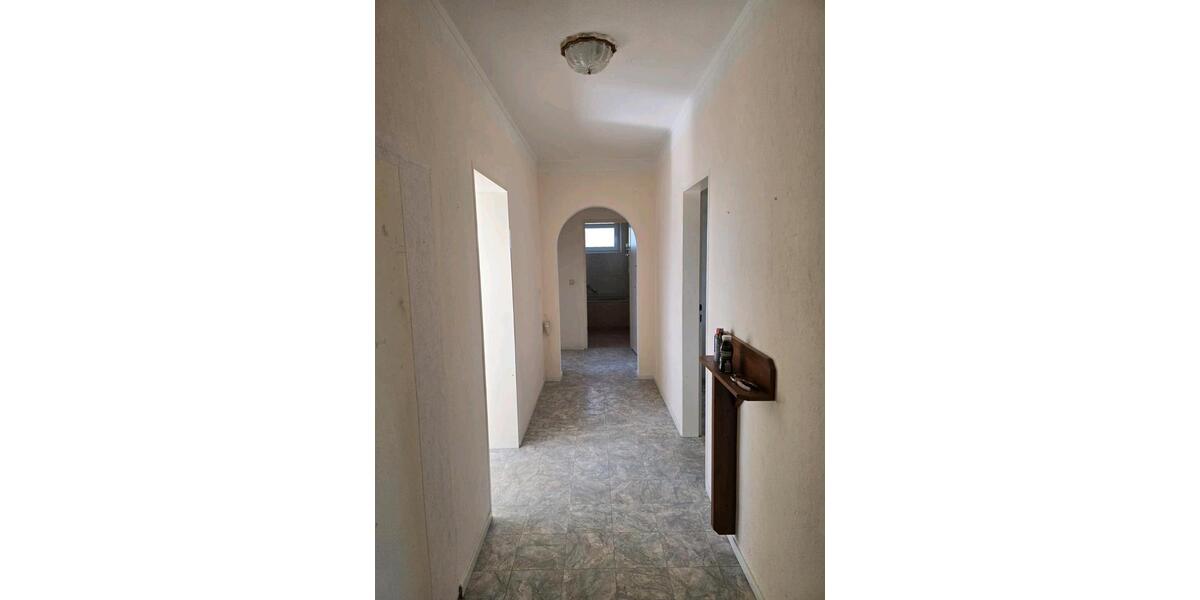 Etagenwohnung Detmold - 4 Zimmer, 85 m&sup2;, 670&euro; | Angebot:26049800