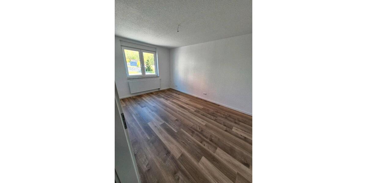 Erdgeschoßwohnung Ronneburg - 2 Zimmer, 60 m&sup2;, 465&euro; | Angebot:26497924