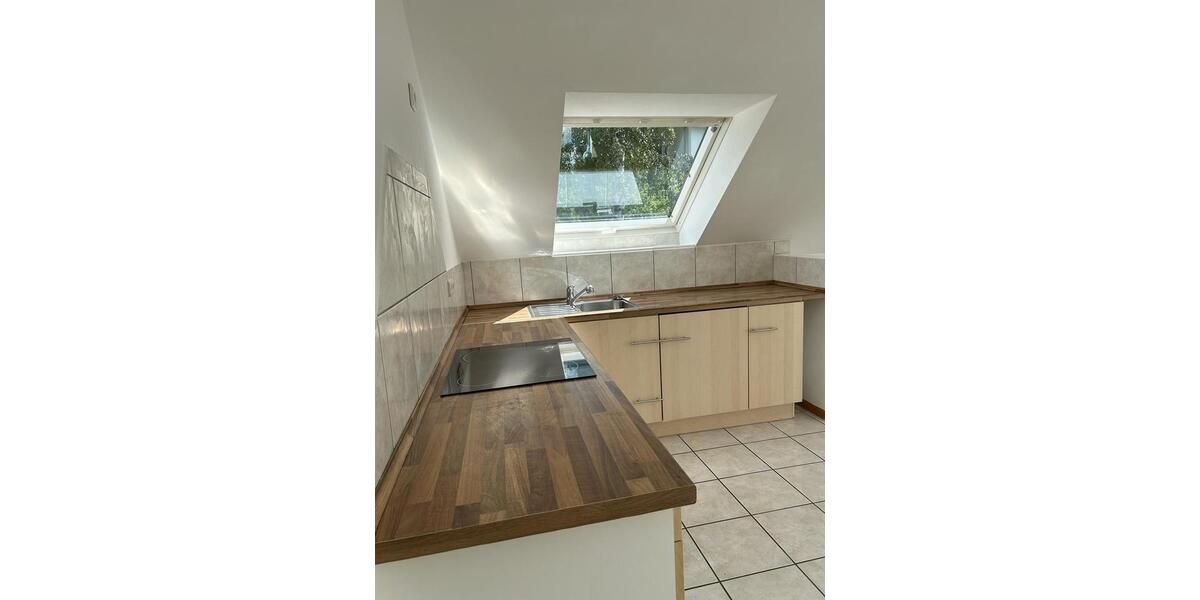 Schöne 2-Zimmer-Wohnung mit Balkon, Grün- & Blicklage von Privat. Am Schäfersberg-Niedernhausen 2 zimmer