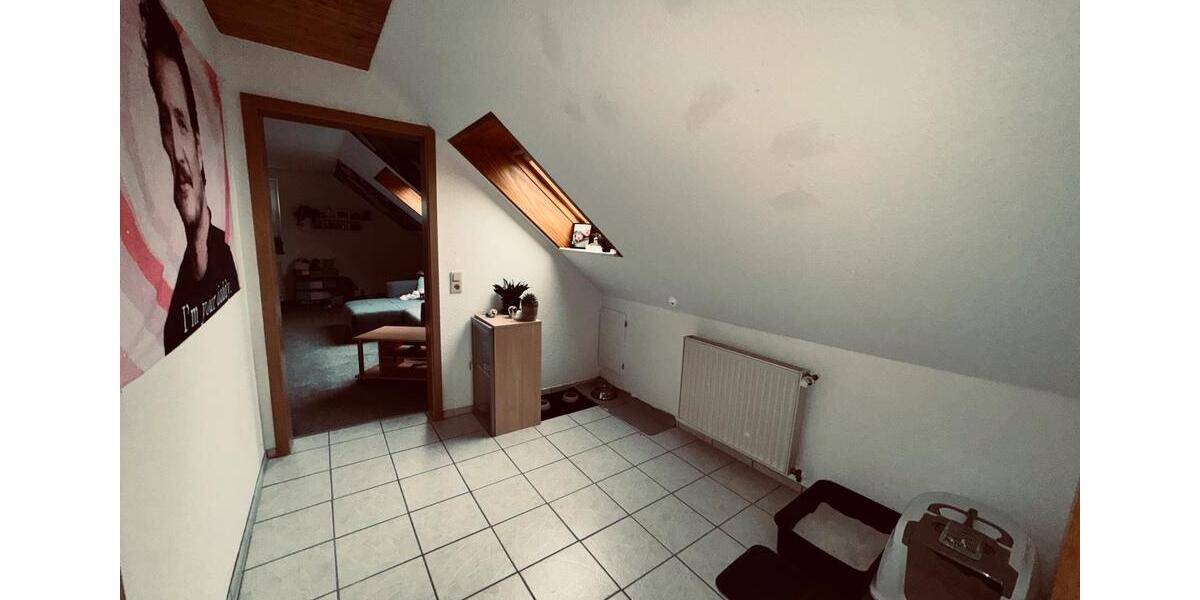 Dachgeschoßwohnung Marne - 3 Zimmer, 79 m&sup2;, 725&euro; | Angebot:23687487