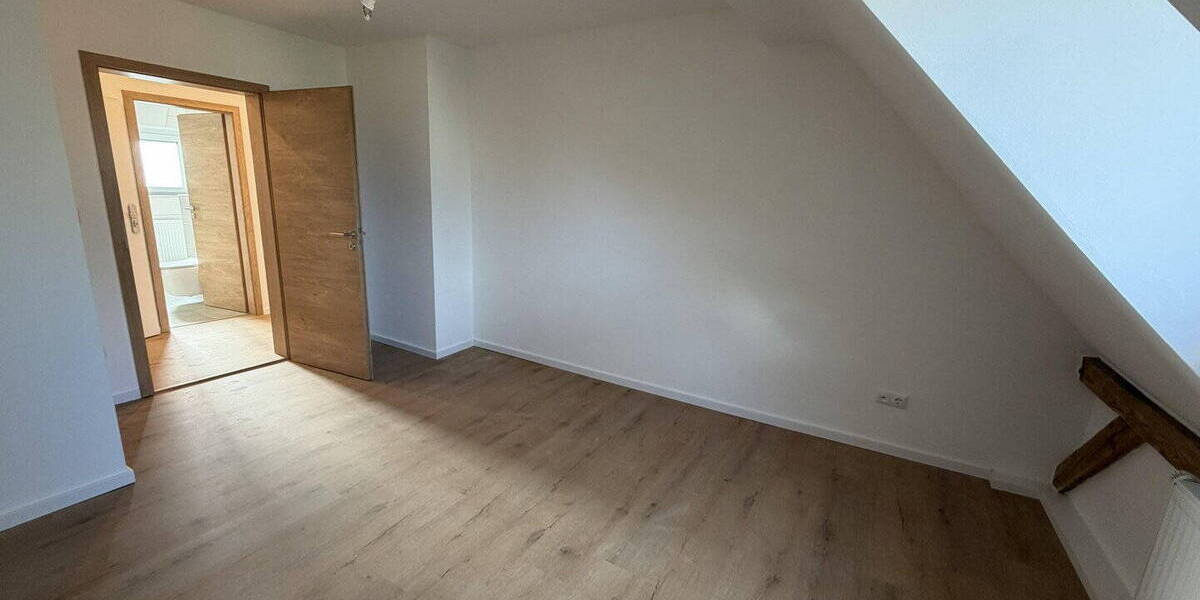 Etagenwohnung Nürnberg Rechenberg - 5 Zimmer, 89 m&sup2;, 1.250&euro; | Angebot:25996830