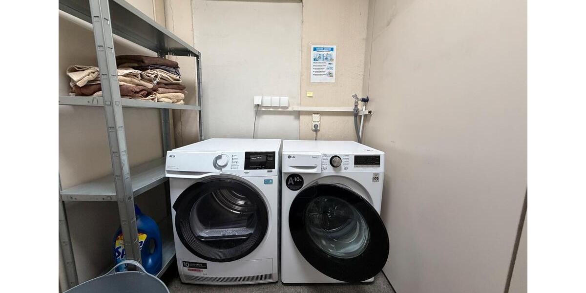 Wohnen auf Zeit Würzburg Lengfeld - 5 Zimmer, 250 m&sup2;, 23&euro; | Angebot:26060455